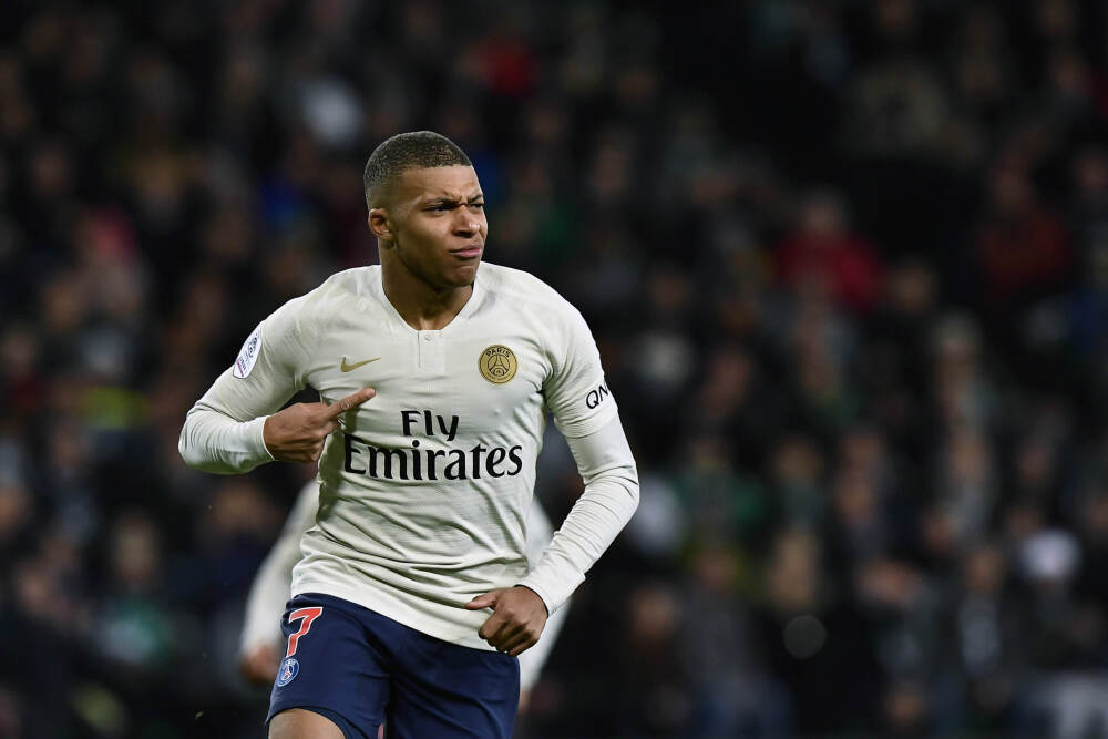 为何全球顶级富豪一天损失近500亿美元？